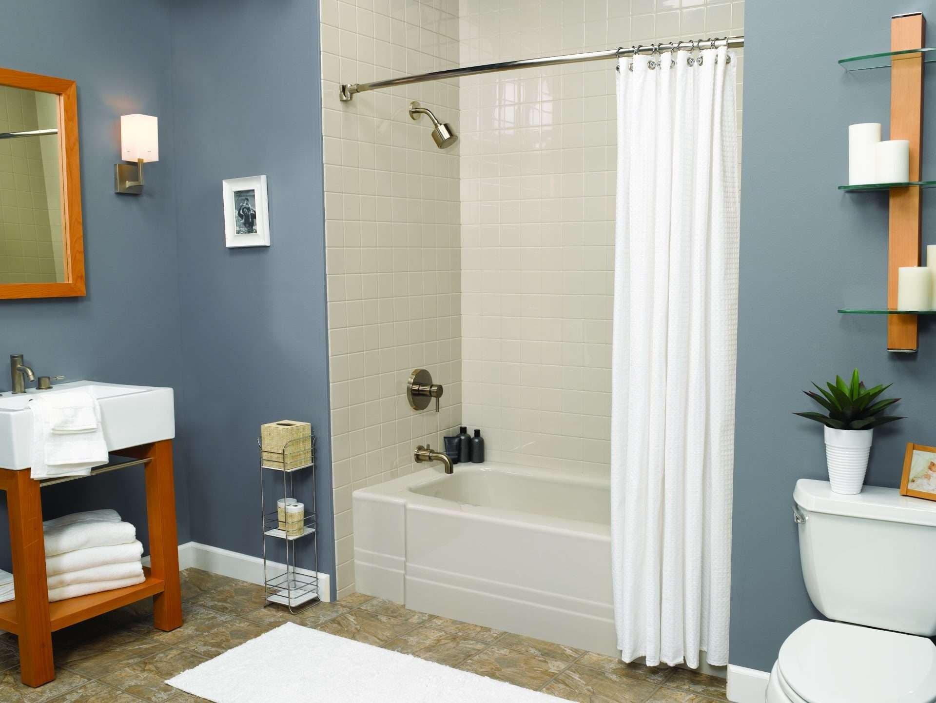 2_Gray_Pia_Tub_Gray_4x4_Tile_Walls_Brushed_Nickel_
